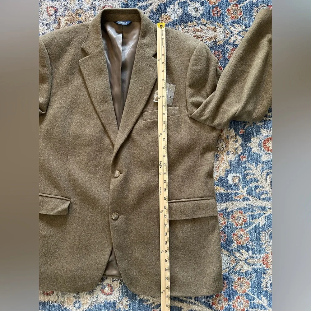 Botany 500 men’s 100% camel hair blazer green brown size 46R
